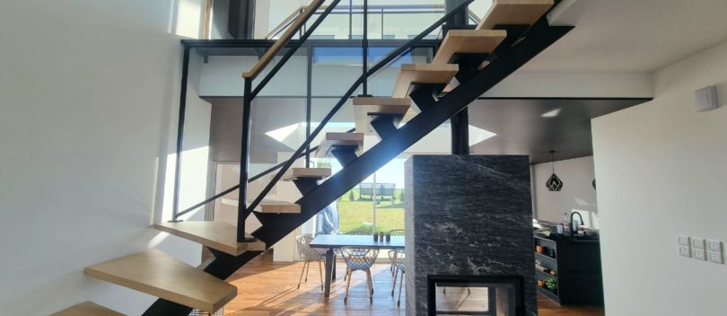 escalier en bois et en acier